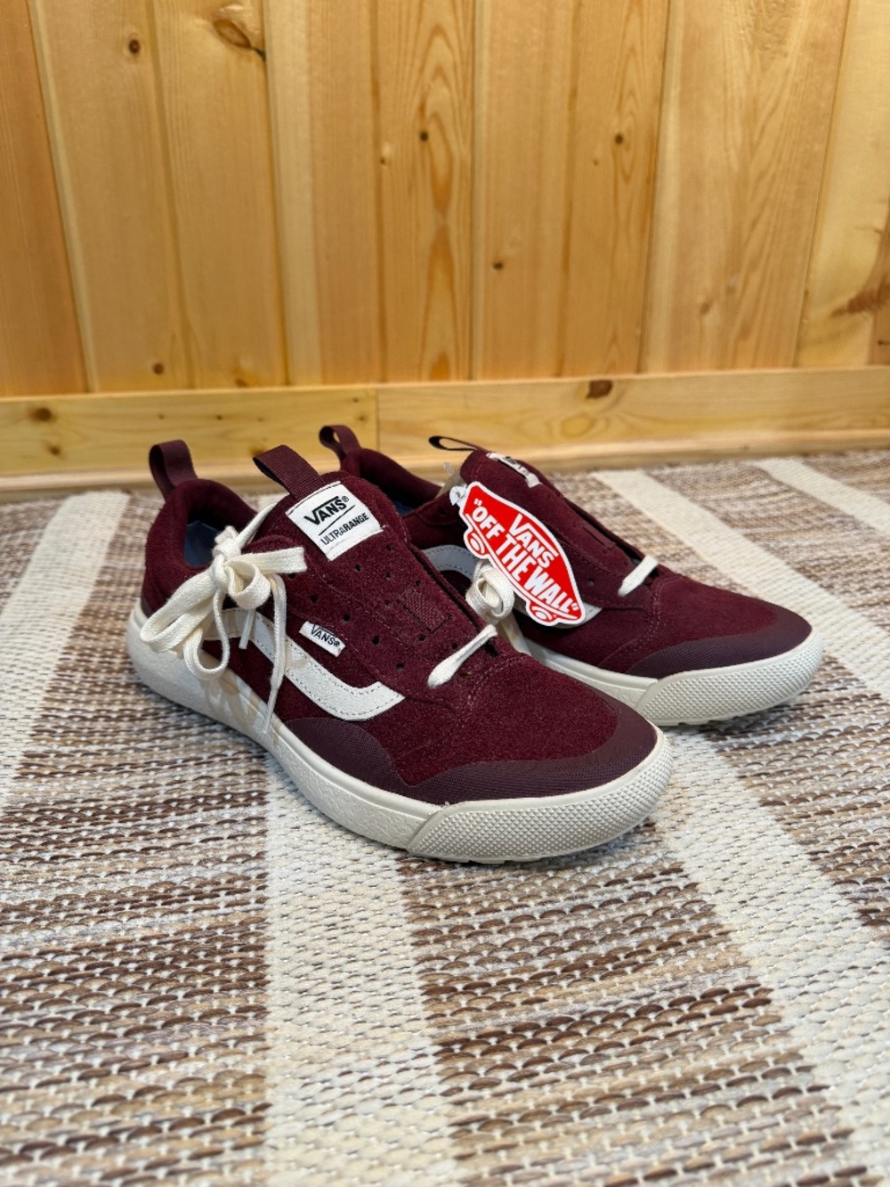 NWT Burgundy Vans UltraRange EXO sneakers